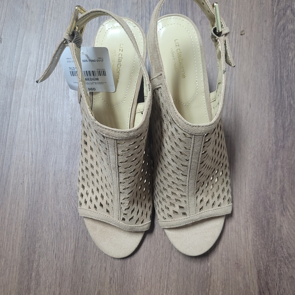 Liz Claiborne Leather top sandals,size 10M - Picture 2 of 4
